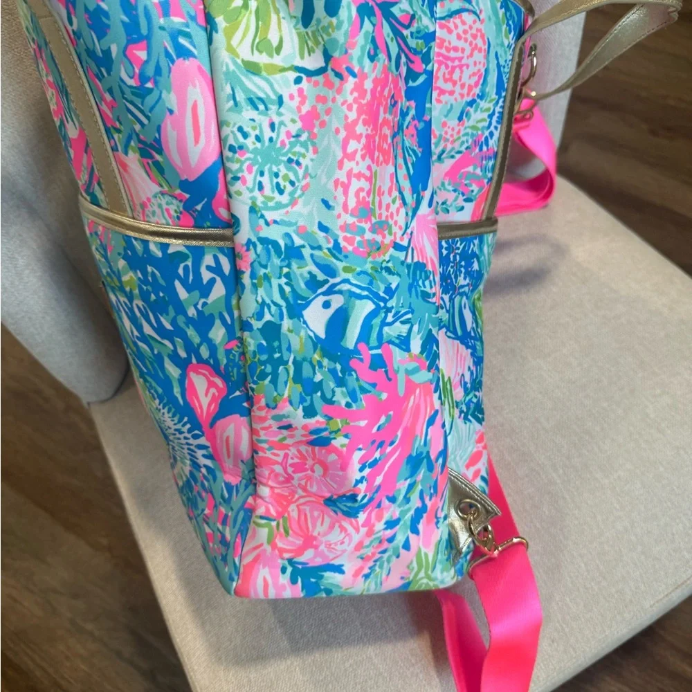 Lilly Pulitzer Vibrant Blue and Pink Tote Backpack - Picture 7 of 9